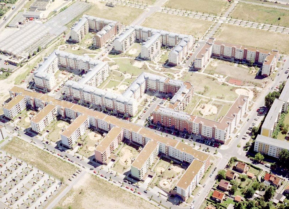 Berlin - Hohenschönhausen from above - Wohngebiet Weiße Taube der Unternehmensgruppe Max Aicher Freilassing an der Schalkauer Straße in Berlin - Hohenschönhausen.