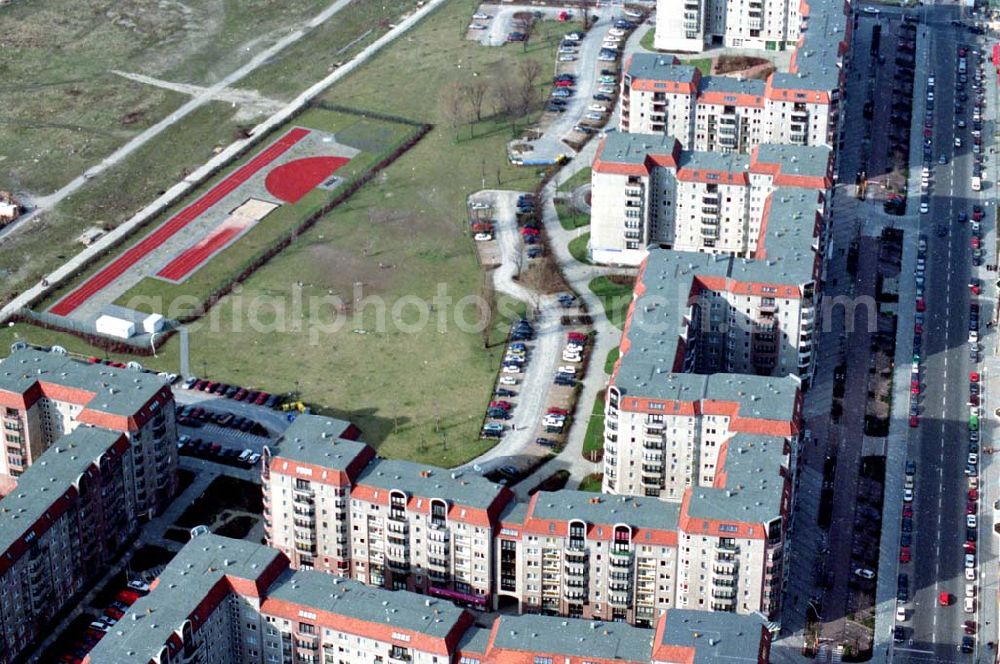 Berlin from the bird's eye view: 06.03.1995 Wohngebiet Wilhelmstrasse in Berlin-Mitte