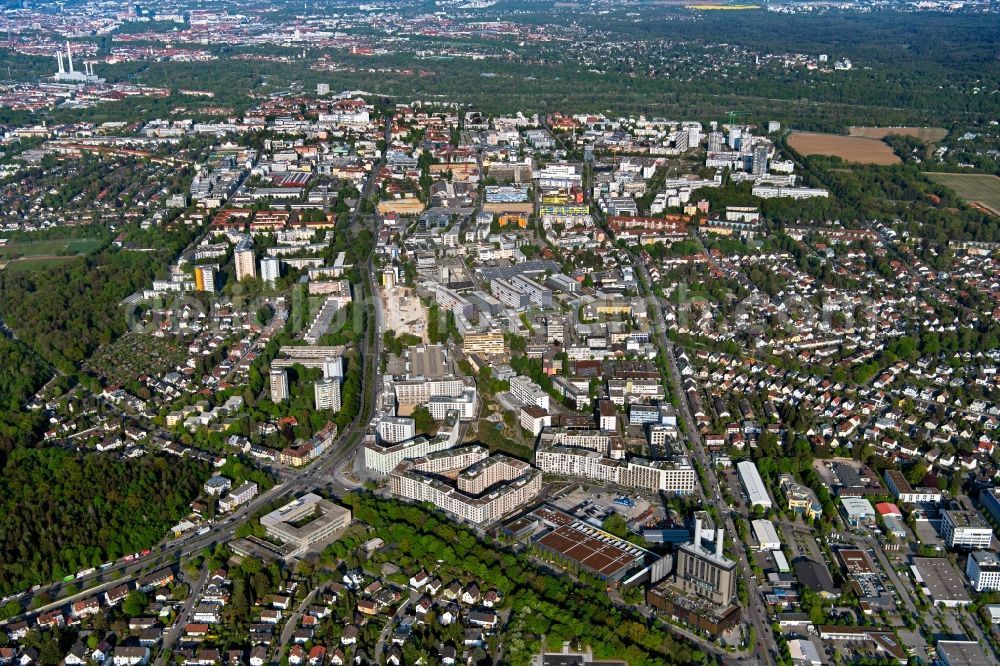 Aerial photograph München - Residential area of a??a??an apartment building between Boschetsrieder Strasse and Kistlerhofstrasse in the district of Obersendling in Munich in the state of Bavaria, Germany