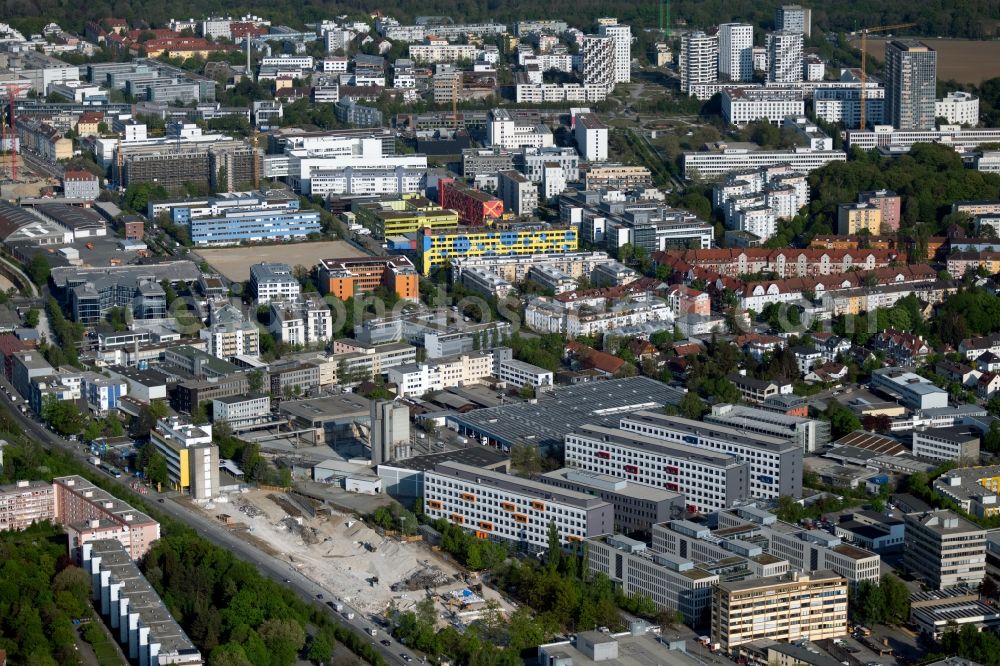 Aerial image München - Residential area of a??a??an apartment building between Boschetsrieder Strasse and Kistlerhofstrasse in the district of Obersendling in Munich in the state of Bavaria, Germany