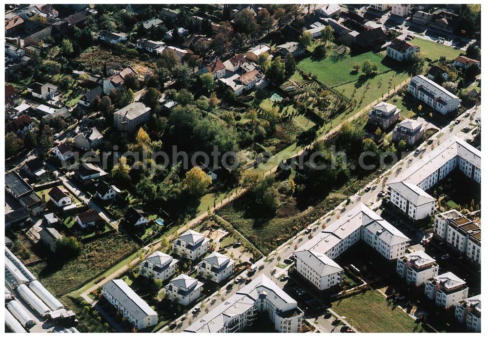 Berlin-Pankow from the bird's eye view: Wohngebiet zwischen Gartenstraße und Kalvinistenweg in Buchholz (Bezirk Berlin-Pankow).