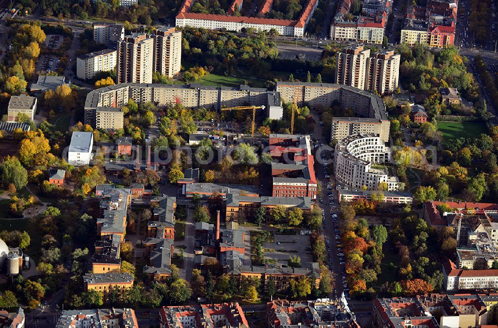 Berlin from above - View of residential areas between Prenzlauer Allee and Greifswalderstrasse in Berlin - Prenzlauer Berg. Also visible are the construction works of the new residential complex Ella at Ella Kay Strasse. Designed by the architect office Tobias Noefer the companies Kondor Wessels and Groep Reggeborgh are developing a modern residential building