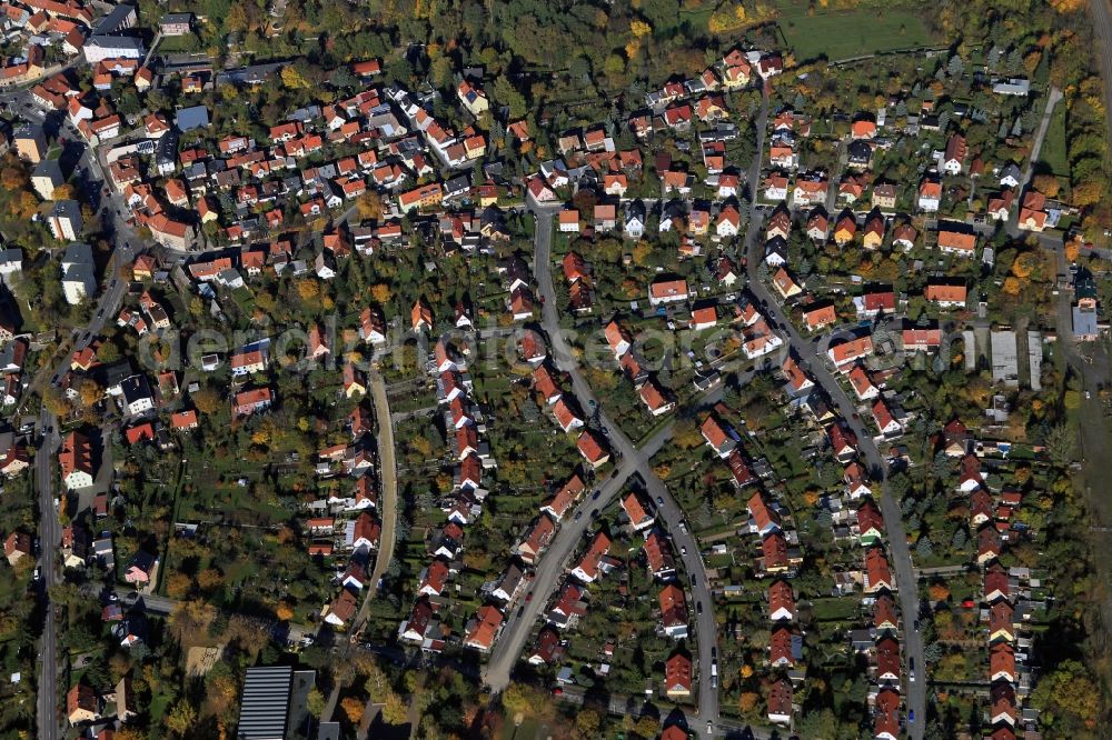 Aerial image Weimar - Housing area by the side of the road Taubacher Strasse and the street Bahnhofstrasse at the district Oberweimar from Weimar in Thuringia