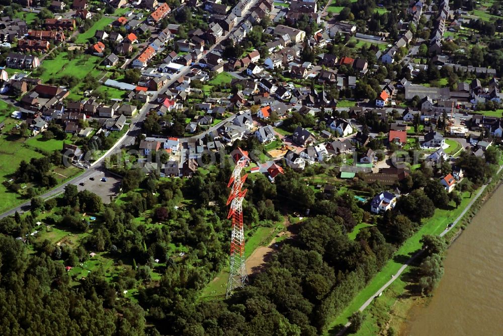 Aerial photograph Mohnheim - Residential areas along the main road and swan street in Monheim in the state of North Rhine-Westphalia