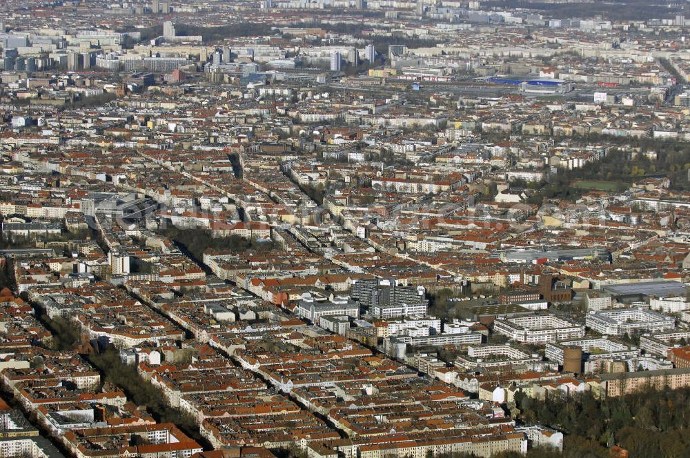 Aerial image Berlin - Blick auf die Wohngebiete an der Karl-Marx-Strasse, Urbanstrasse; Skalitzer Strasse, Kottbusser Damm in Berlin-Neukölln - Kreuzberg