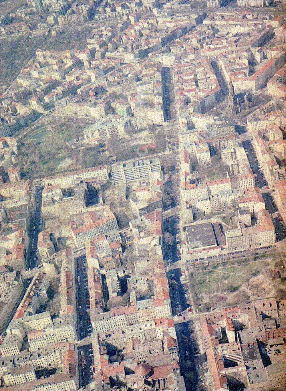 Aerial photograph Berlin - Prenzlauer - Berg - Wohngebiete an der Lottumstraße in Berlin - Prenzlauer - Berg.