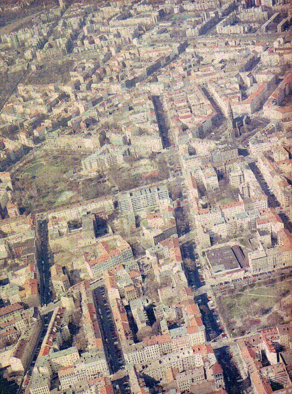 Aerial image Berlin - Prenzlauer - Berg - Wohngebiete an der Lottumstraße in Berlin - Prenzlauer - Berg.