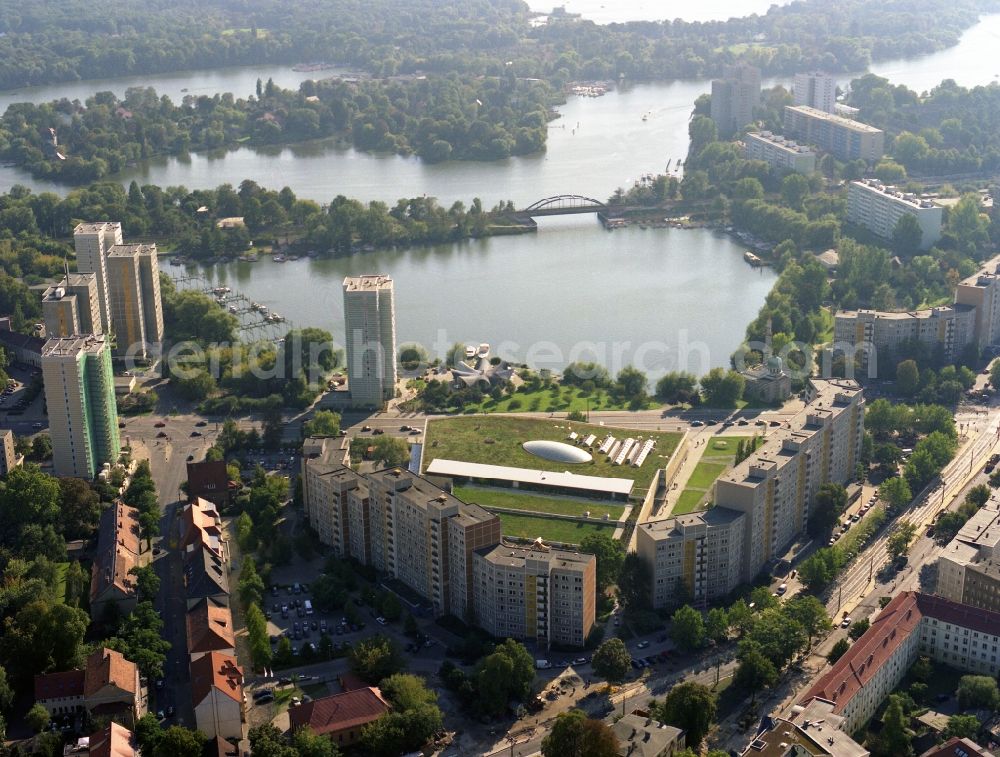 Potsdam from above - Residential areas on the banks of the Havel in Potsdam in Brandenburg