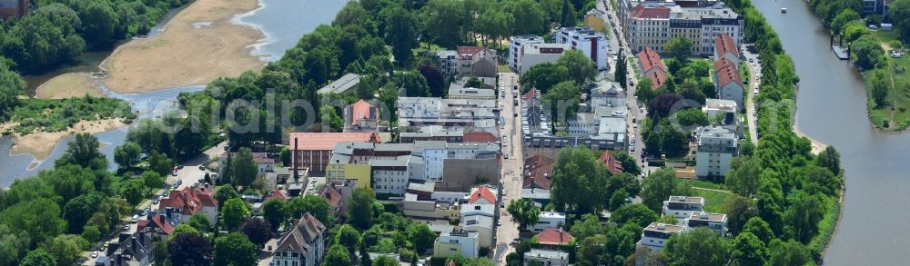 Aerial image Magdeburg - Residential areas on the Werder - island on the banks of the Elbe and the Old Elbe in Magdeburg in Saxony-Anhalt