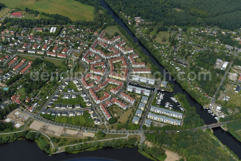 Aerial photograph Hennigsdorf - Settlement Ahornring - Lindenring in Hennigsdorf in the state Brandenburg