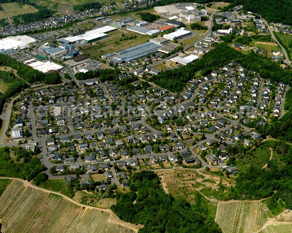 Zell (Mosel) Barl from the bird's eye view: Settlement Barl destrict of in Zell (Mosel) Barl in the state Rhineland-Palatinate