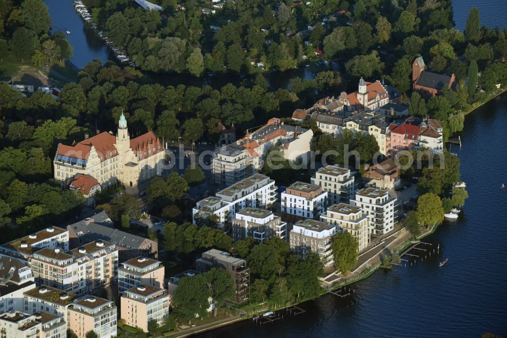 Aerial image Berlin - Settlement in the district Koepenick close to the river Spree in Berlin