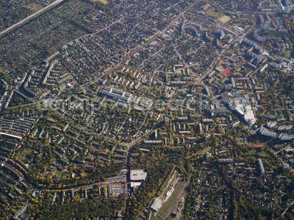 Aerial image Berlin - Settlement near the BVG- Betriebswerkstatt Britz in Berlin in Germany