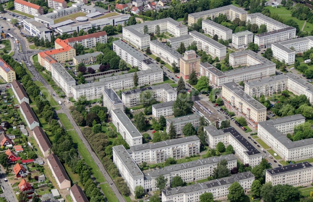 Rostock from the bird's eye view: Settlement Clara-Zetkin-Str, Ernst-Thaelmann-Str, Ulrich-von-Hutten-Str. in Rostock in the state Mecklenburg - Western Pomerania, Germany