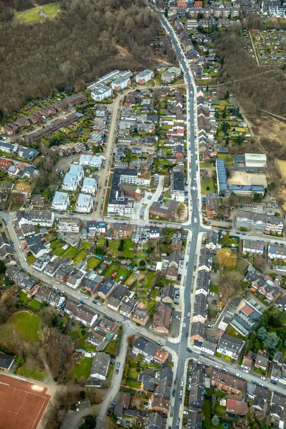 Bottrop from above - Settlement entlang Am Quellenbusch in Bottrop in the state North Rhine-Westphalia, Germany