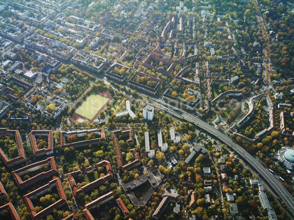 Berlin from above - Settlement along the Suedwestkorso - Treitschkestrasse - Kreuznacher street - Schildhornstrasse in Berlin