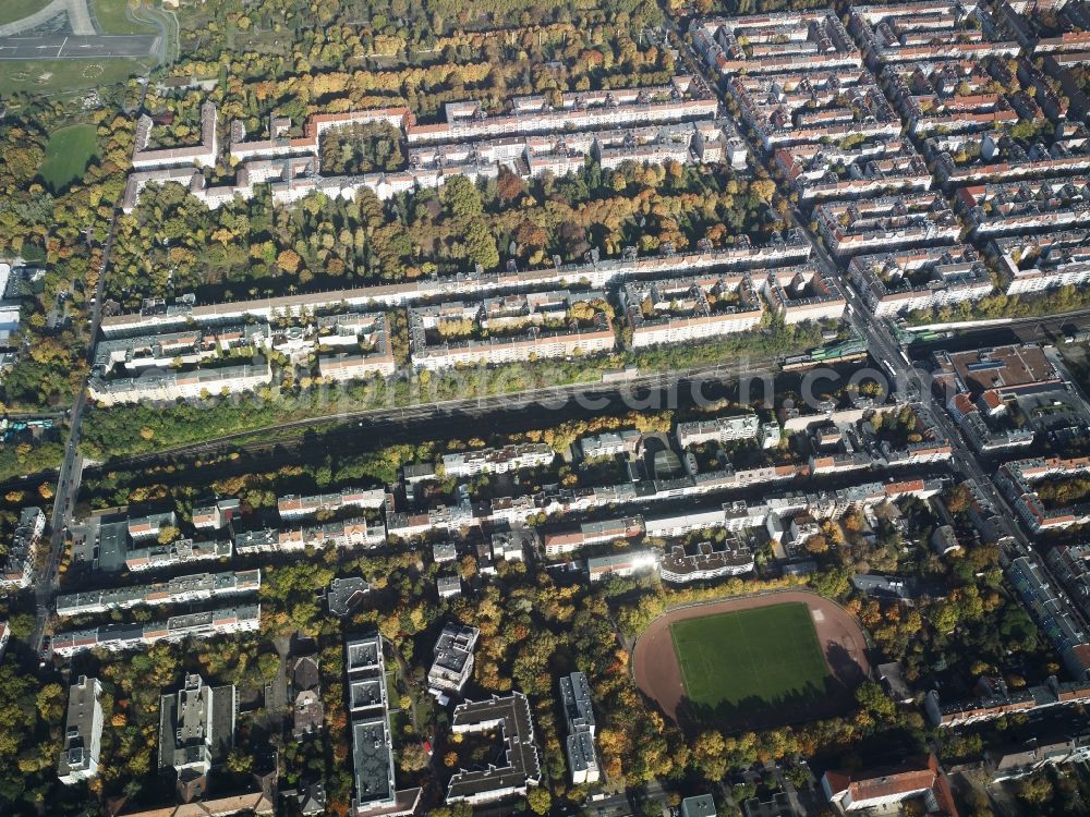 Berlin from the bird's eye view: Residential area along the Silbersteinstrasse - Buschkrugallee the sports field Mariendorfer way in the district of Neukoelln in Berlin