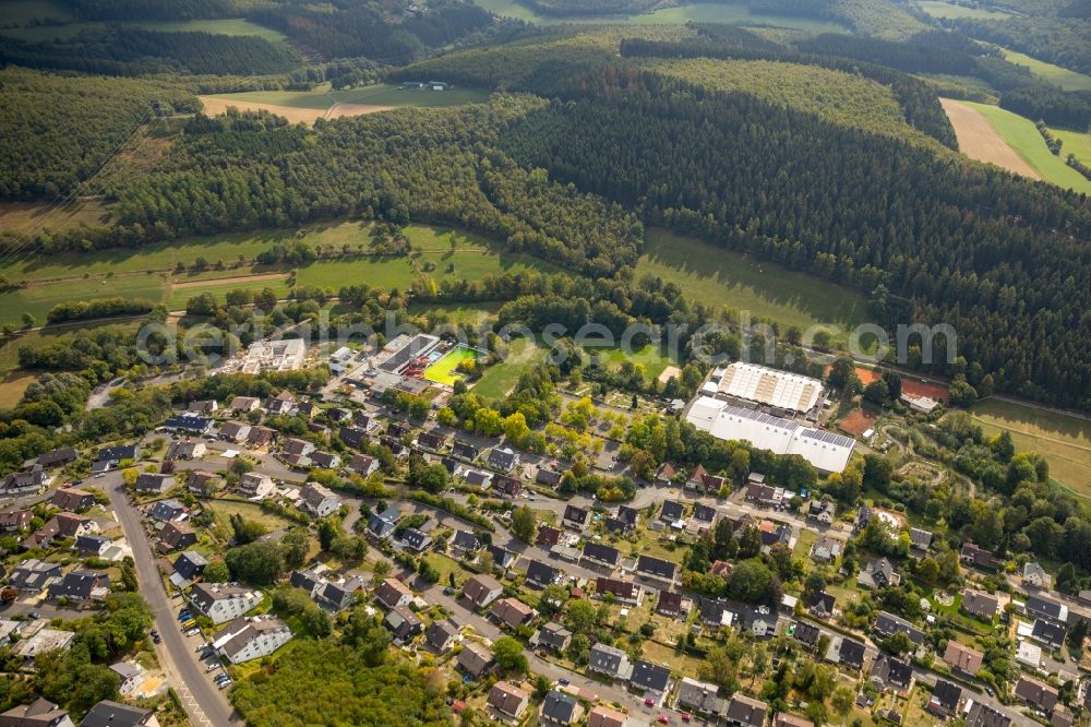 Aerial photograph Netphen - Settlement along the Strasse In of Jungen corner in Netphen in the state North Rhine-Westphalia, Germany