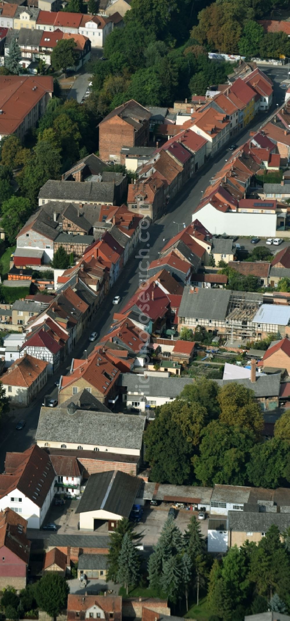 Greußen from above - Settlement entlang der Strasse Neustadt in Greussen in the state Thuringia