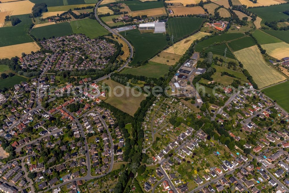 Aerial image Ahlen - Settlement along the Werse in Ahlen in the state North Rhine-Westphalia, Germany