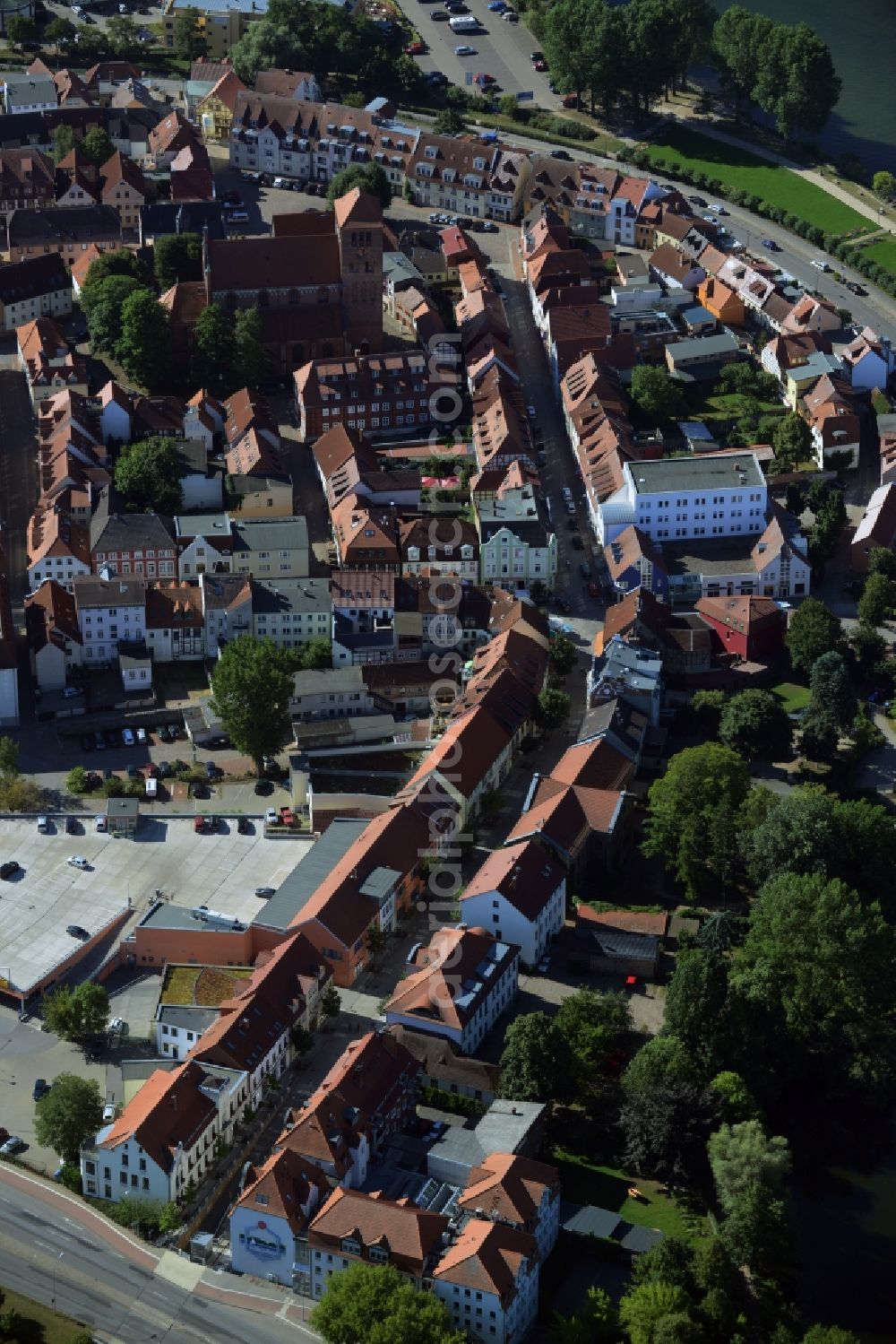 Waren (Müritz) from above - Settlement at the Friedensstrasse and the Muehlenstrasse in Waren (Mueritz) in the state Mecklenburg - Western Pomerania