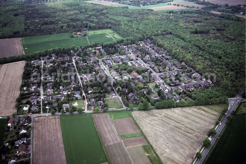 Krefeld from the bird's eye view: Settlement in Krefeld in the state North Rhine-Westphalia