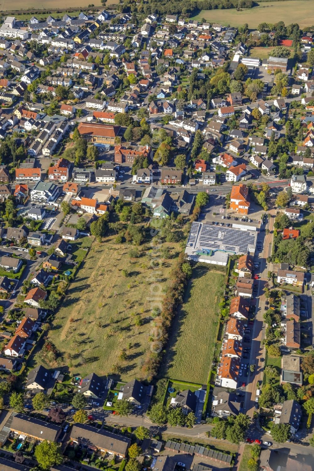 Massen from above - Settlement on Massener Hellweg in Massen in the state North Rhine-Westphalia, Germany