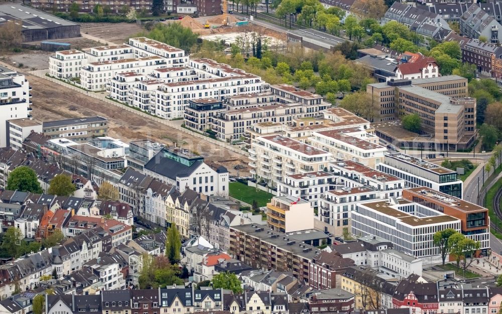 Aerial photograph Düsseldorf - Residential area with apartment buildings on Greifweg in the Oberkassel neighborhood of Duesseldorf in the state of North Rhine-Westphalia