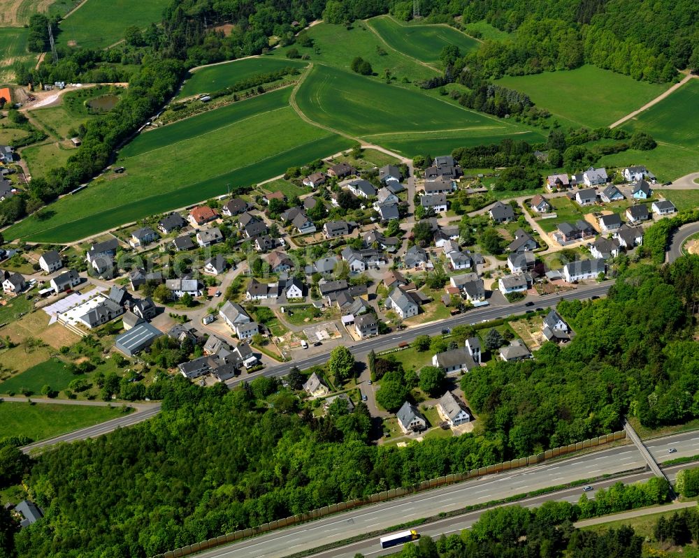 Nörtershausen, Pfaffenheck from the bird's eye view: Settlement in Noertershausen, Pfaffenheck in the state Rhineland-Palatinate