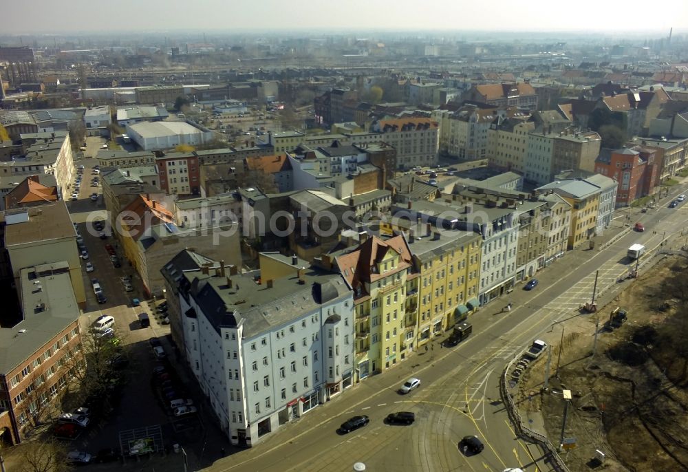 Aerial image Halle (Saale) - Historic old buildings facades of multiple dwelling units in the settlement of Stone Gate - Magdeburg street in Halle (Saale) in Saxony-Anhalt