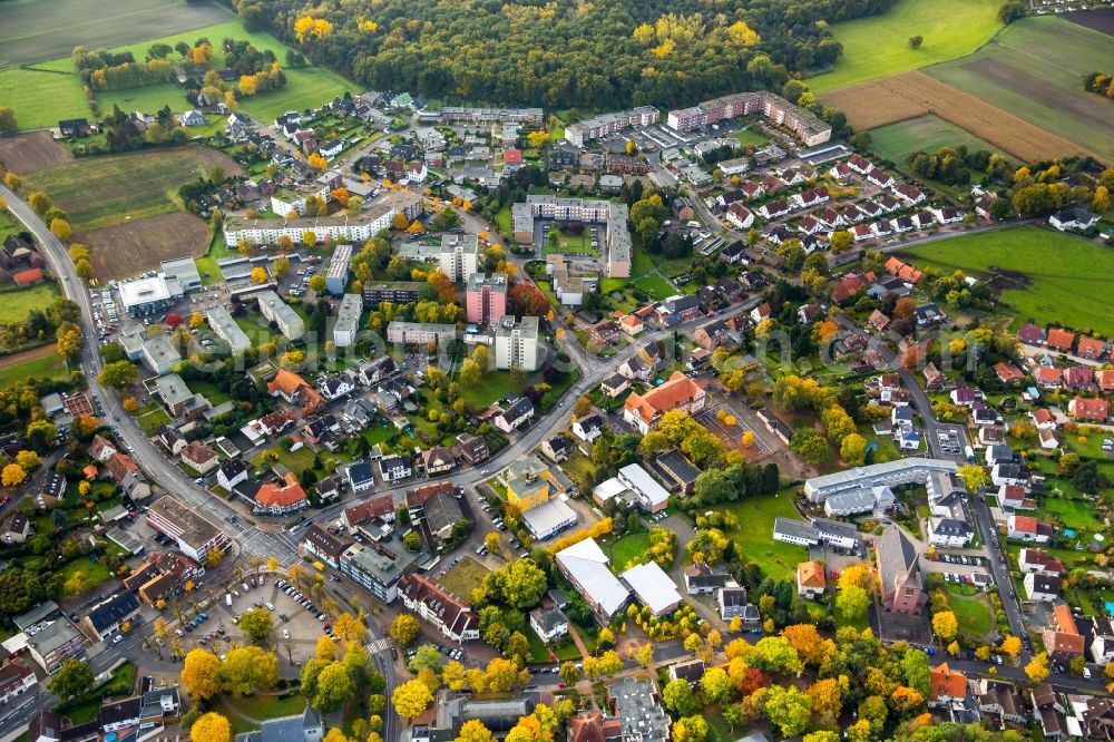 Hamm from the bird's eye view: Residential area with highrises and rental building in autumnal Hamm in the state of North Rhine-Westphalia