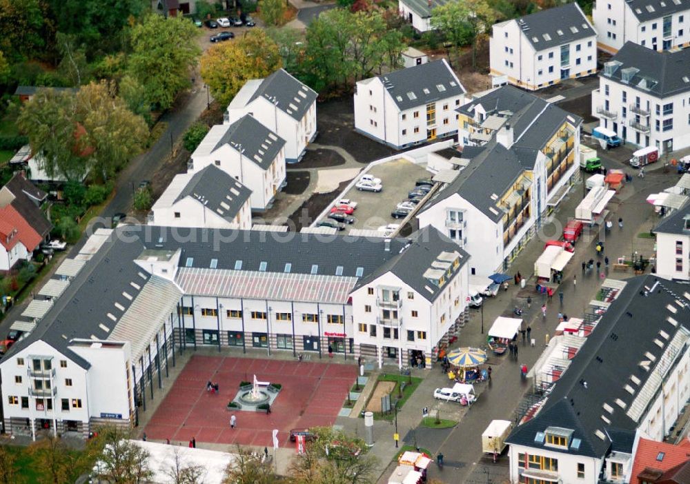 Bergholz-Rehbrücke from the bird's eye view: Wohngebietseinweihung in der Gartenstadt am Rehgraben in Bergholz-Rehbrücke