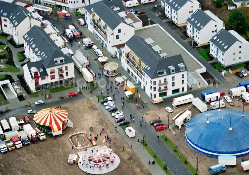 Aerial image Bergholz-Rehbrücke - Wohngebietseinweihung in der Gartenstadt am Rehgraben in Bergholz-Rehbrücke