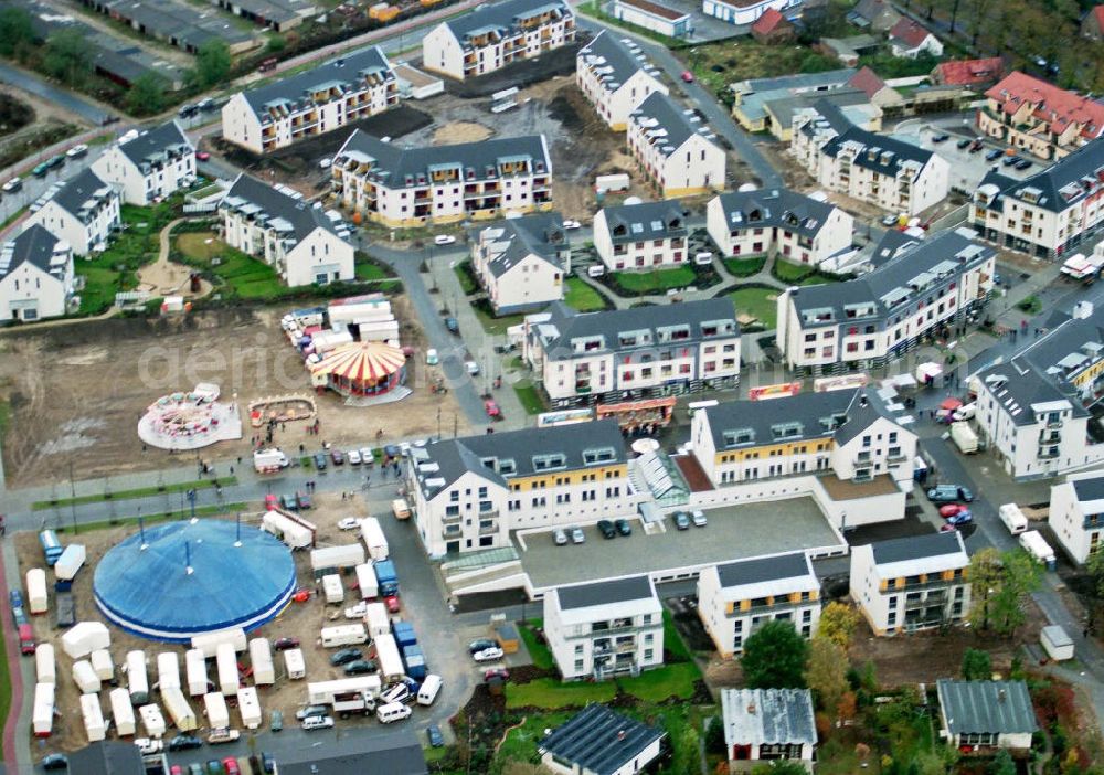 Aerial photograph Bergholz-Rehbrücke - Wohngebietseinweihung in der Gartenstadt am Rehgraben in Bergholz-Rehbrücke