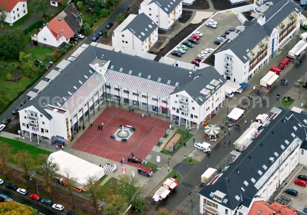 Aerial image Bergholz-Rehbrücke - Wohngebietseinweihung in der Gartenstadt am Rehgraben in Bergholz-Rehbrücke