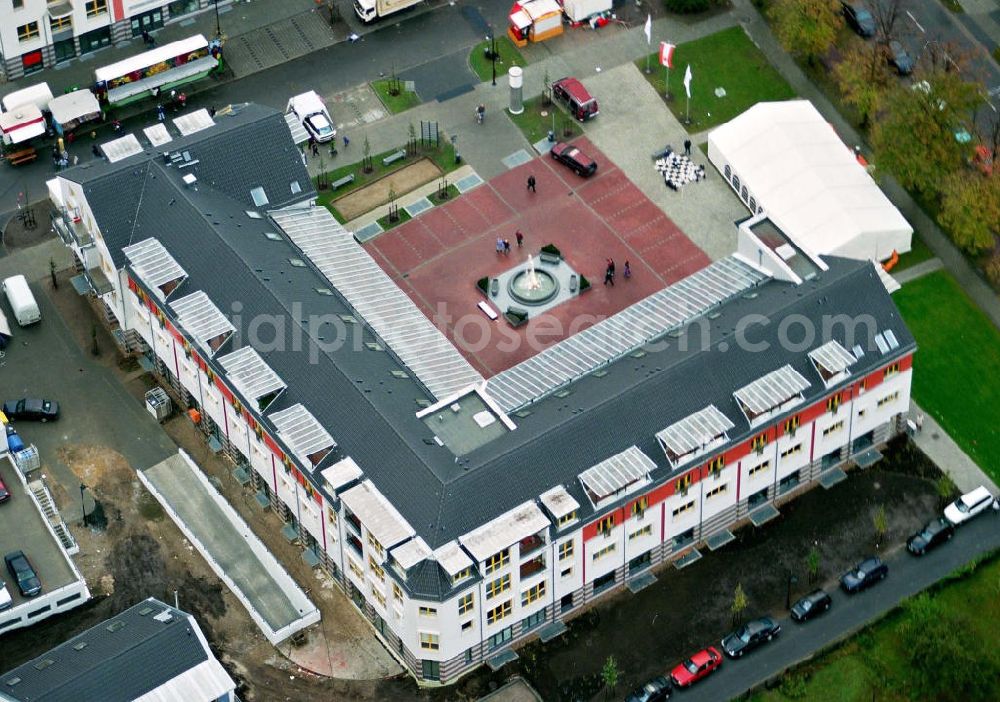 Aerial photograph Bergholz-Rehbrücke - Wohngebietseinweihung in der Gartenstadt am Rehgraben in Bergholz-Rehbrücke