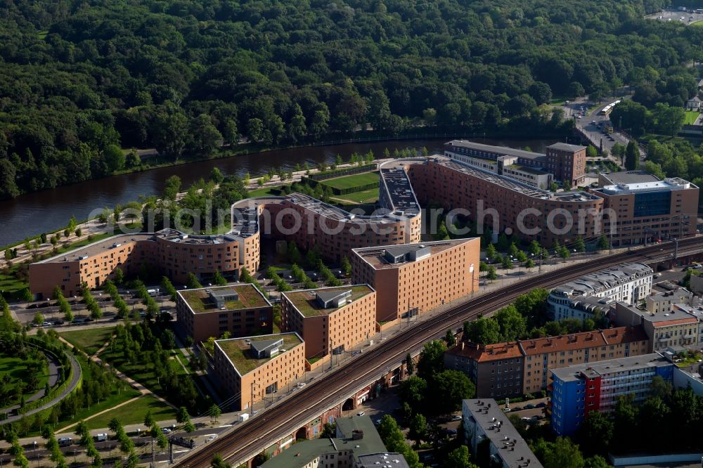 Berlin from the bird's eye view: Residential building in the Federal snake on the banks of the River Spree in Berlin Moabit