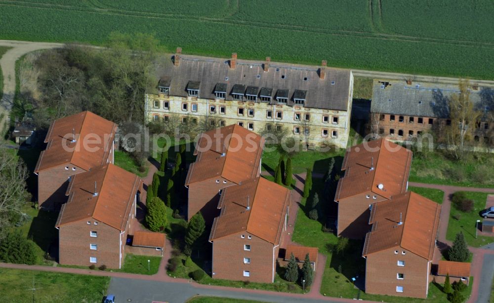 Aerial image Gröningen OT Großalsleben - View of rediential buildings in the district of Grossalsleben in Groeningen in the state of Saxony-Anhalt