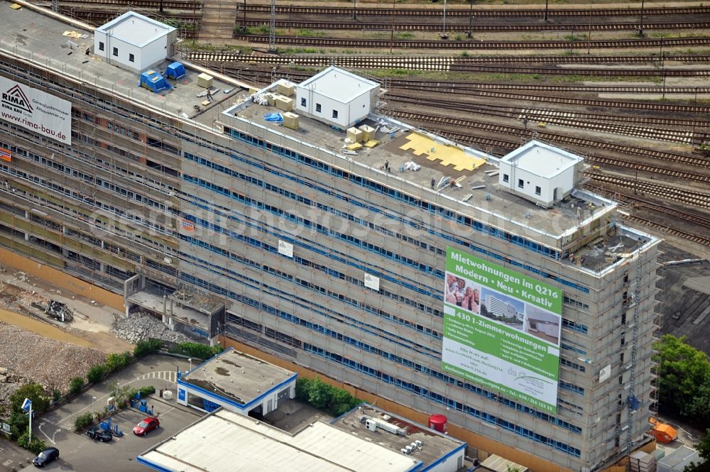 Berlin from above - Renovation of apartment buildings on Frankfurter Allee in Berlin Lichtenberg