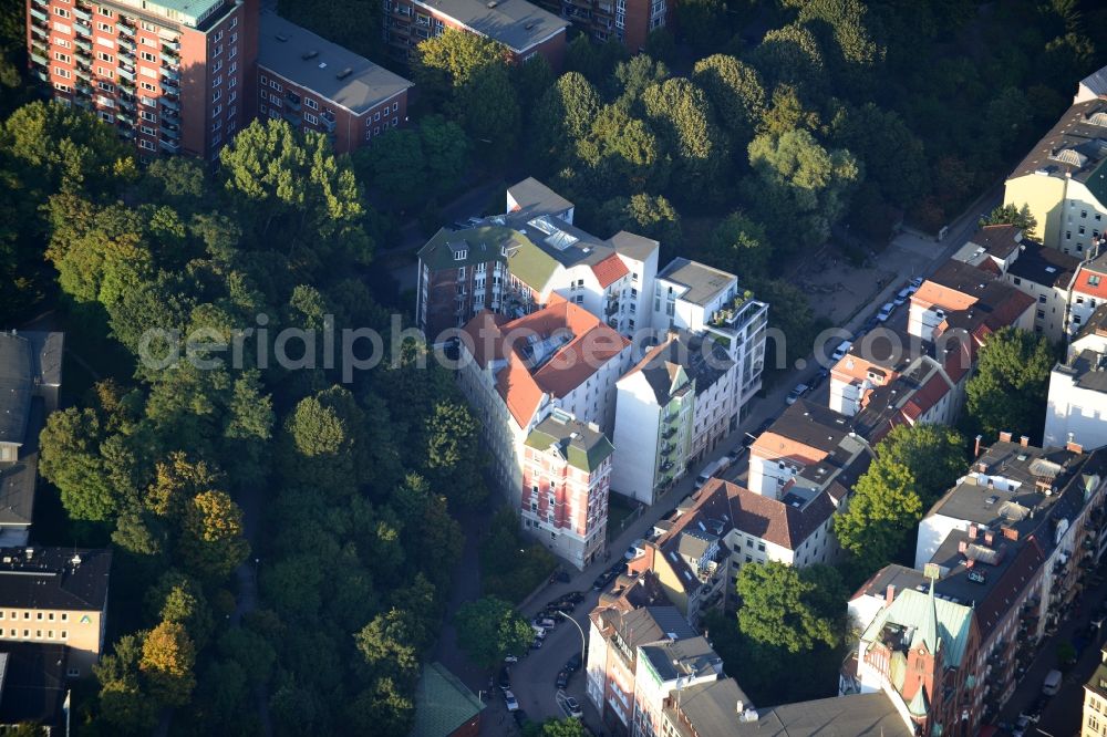 Aerial photograph Hamburg - Residential area at the underground station landing bridges in Hamburg