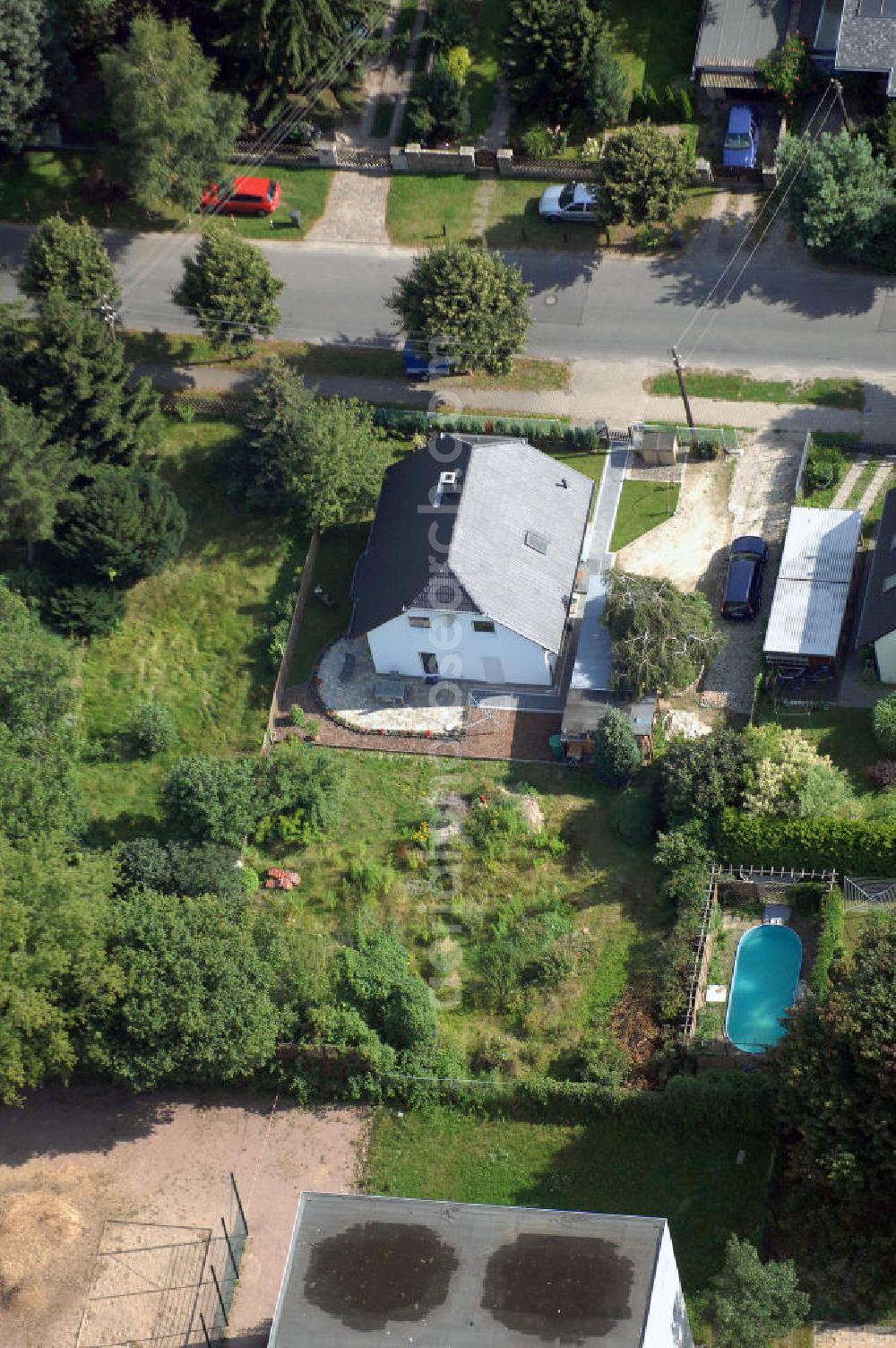 Aerial image Berlin - Blick auf die Wohngegend an der Bergedorfer Straße 88 in 12621 BERLIN Kaulsdorf-Süd