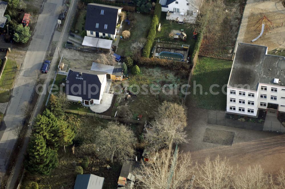 Berlin from above - Blick auf die Wohngegend an der Bergedorfer Straße 88 in 12621 BERLIN Kaulsdorf-Süd