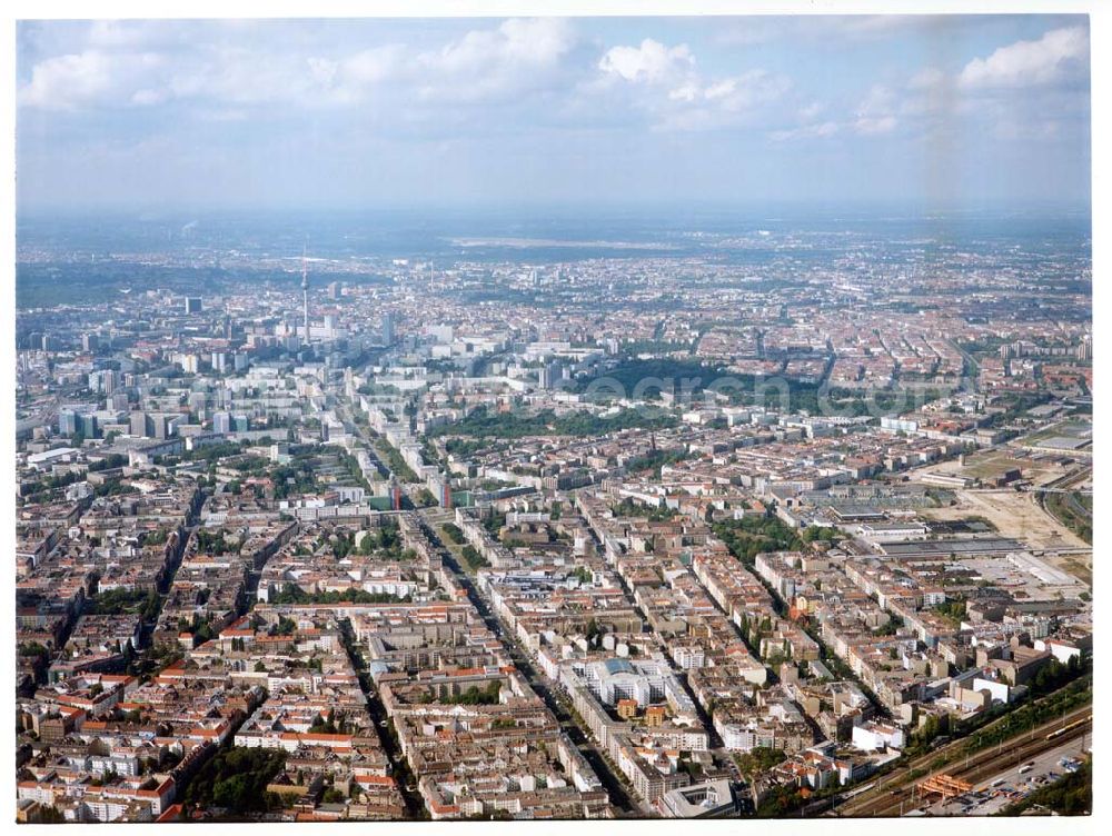 Aerial photograph Berlin - Friedrichshain - Wohngegend an der Frankfurter Allee in Berlin - Friedrichshain.