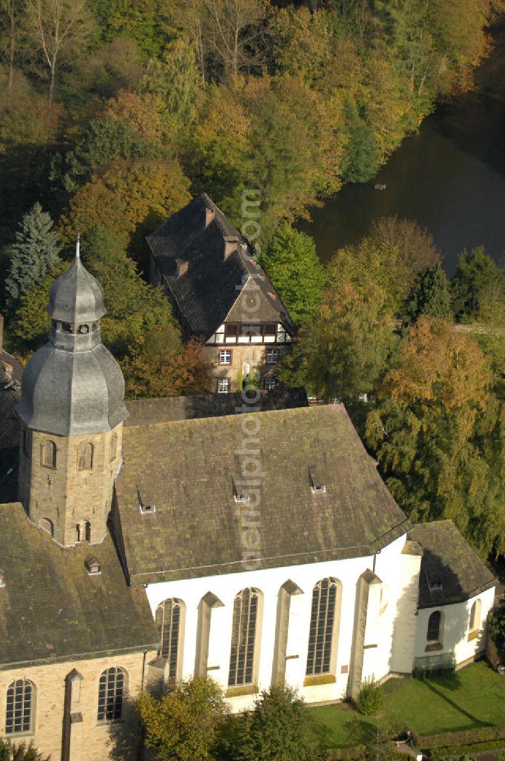 Marienmünster from above - Blick auf ein Wohnhaus der Unternehmensgruppe Markus Gerold an der Abtei 10 in 37696 Marienmünster.