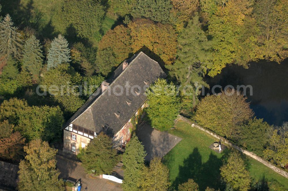 Aerial photograph Marienmünster - Blick auf ein Wohnhaus der Unternehmensgruppe Markus Gerold an der Abtei 10 in 37696 Marienmünster.