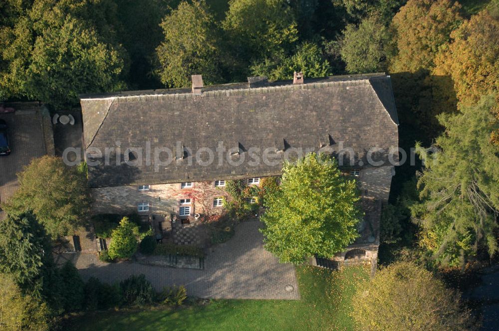 Aerial image Marienmünster - Blick auf ein Wohnhaus der Unternehmensgruppe Markus Gerold an der Abtei 10 in 37696 Marienmünster.