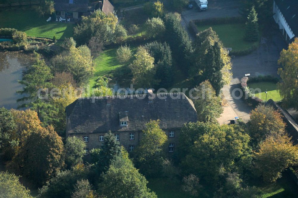 Aerial photograph Marienmünster - Blick auf ein Wohnhaus der Unternehmensgruppe Markus Gerold an der Abtei 10 in 37696 Marienmünster.