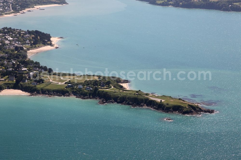 Aerial image Saint-Jacut-de-la-Mer - Residential house development on the peninsula of in Saint-Jacut-de-la-Mer in Brittany, France