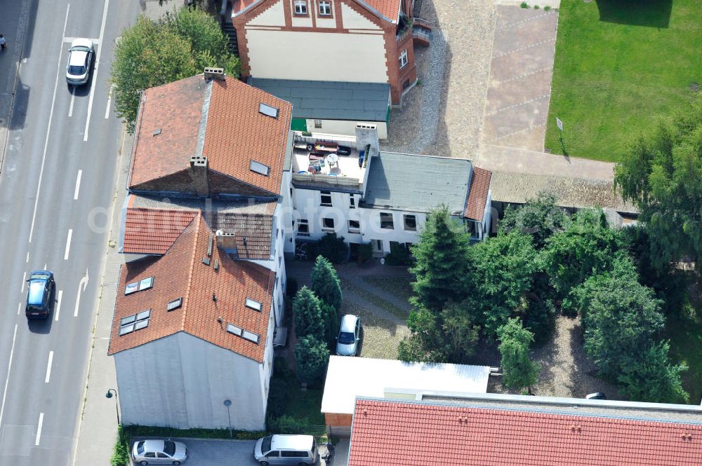 Bernau from above - Blick auf ein Mehrfamilien- Wohnhaus an der Börnicker Straße im Stadtzentrum von Bernau. View to an dwelling house in the inner city of Bernau.