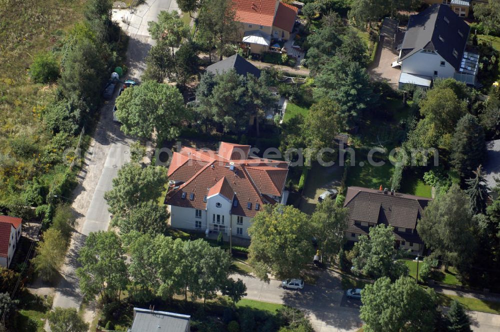 Aerial photograph Berlin - Blick auf das Wohnhaus an der Dirschauer Strasse 2 in 12623 Berlin-Mahlsdorf, dem Sitz der Agentur euroluftbild.de